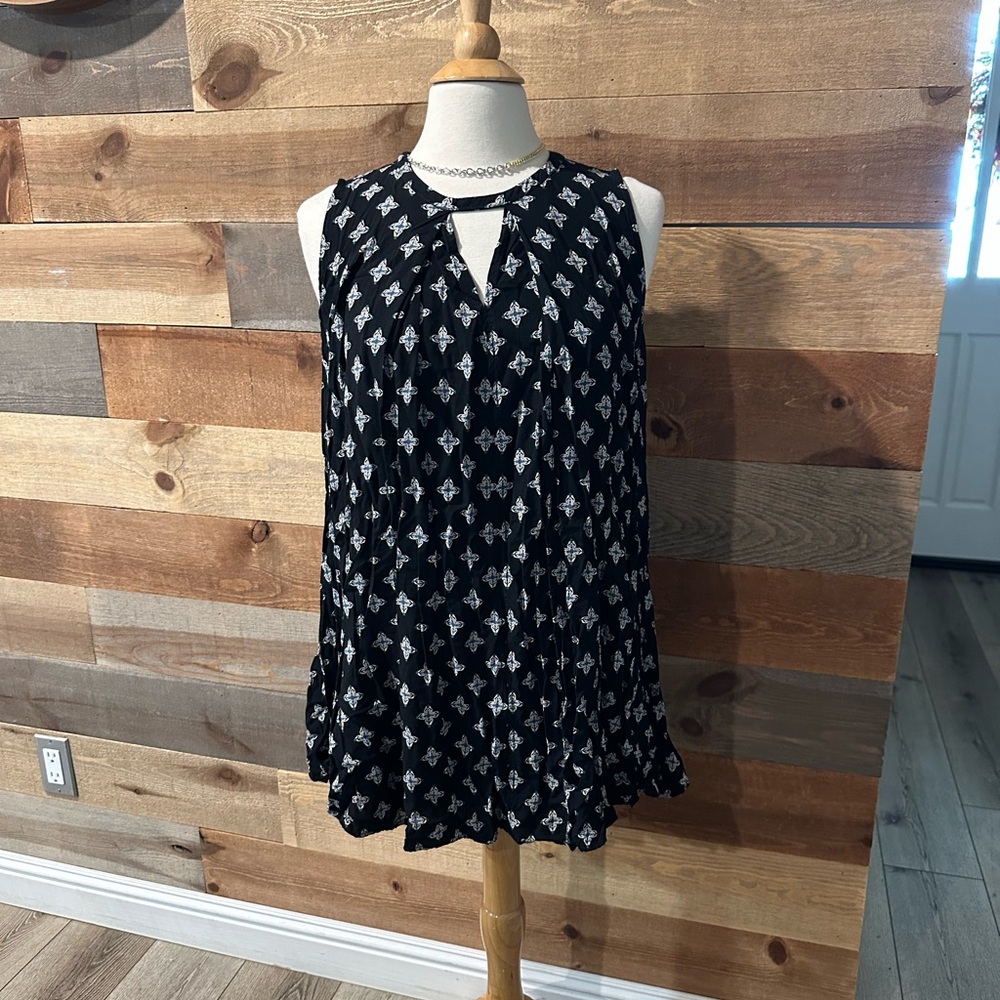 Umgee Black and White Patterned Top